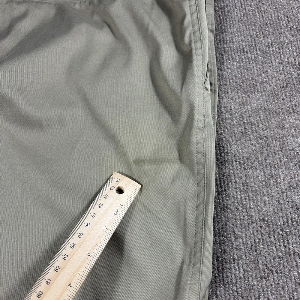 Nike Dri-FIT Golf Pants Men's Size 38X30 Khaki Chino Stretch Performance